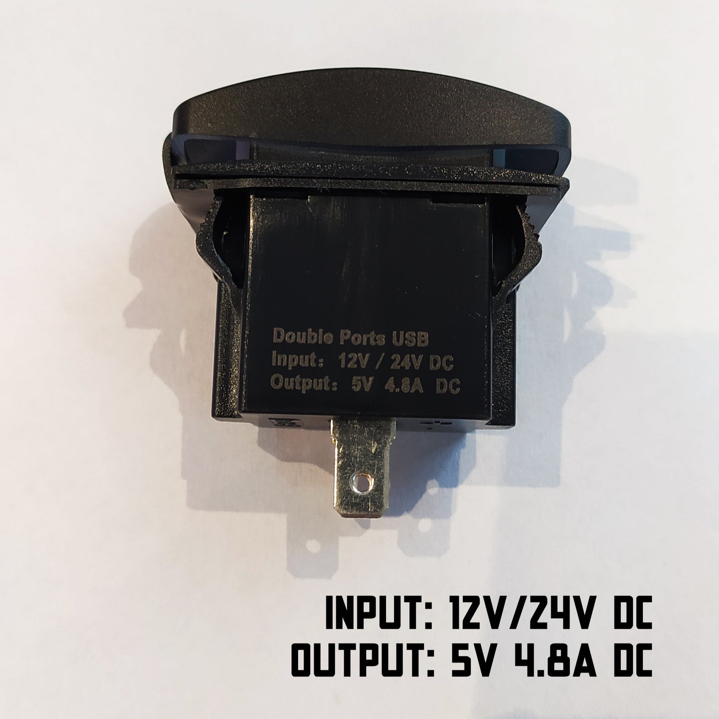 Cargador USB Doble 5v - 3,1Amper. Para Auto, Moto, Nutica o Motorhome