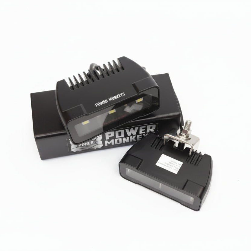 Alta potencia y largo alcance para 4x4, UTV y Náutica. Diseño robusto IP68 y luz blanca 6000K. Máxima visibilidad Off-Road. Par de Faros LED Spot de 3 PULGADAS