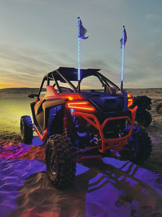 Antena / Latigo LED (Pixel Multicolor, Luz RGB y un color) para 4x4, UTV y Náuticas. El accesorio LED off-road ideal para destacarte sobre los demás. Máxima visibilidad y resistencia.&nbsp;