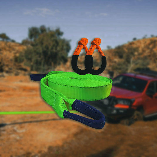 Equipo de Rescate 4x4: Grilletes Soft, Eslingas, y Accesorios esenciales para malacate. Recupera tu vehículo del barro o arena con seguridad off-road.